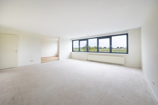 Medium property photo - IJseendplein 6, 2492 NH The Hague